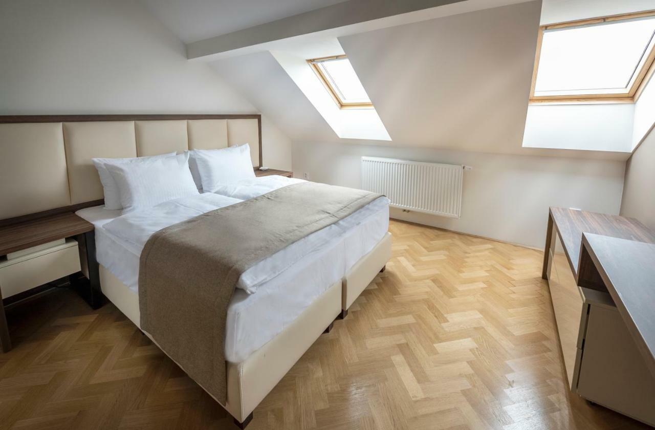 פראג Letna Garden Suites מראה חיצוני תמונה